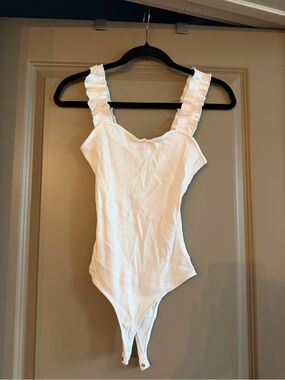 Alya White Ribbed Ruffle-Strap Bodysuit